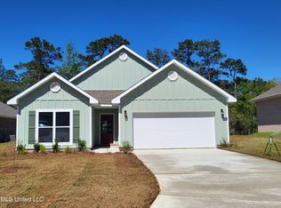 87134 Highpoint Dr, Diamondhead, MS 39525