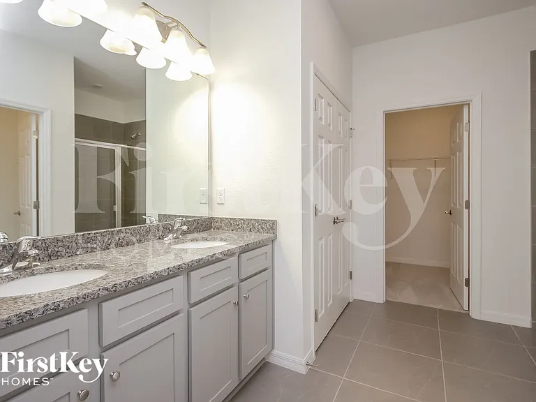 356 Corbel Ln — Photo 10