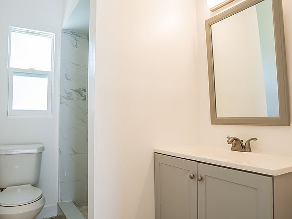 5th image of 5924 Jason St #A
