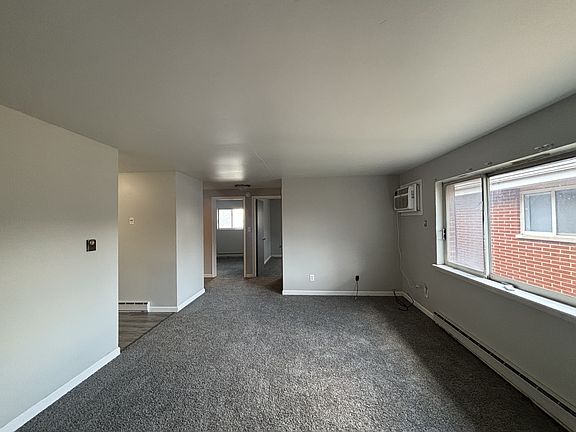 3rd image of 755 N 5th Ave