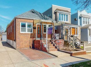 69-11 68th St, Glendale, NY 11385