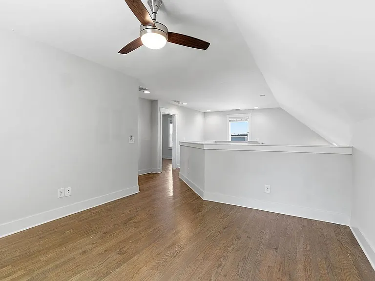 1224 Bessie Ave — Photo 15
