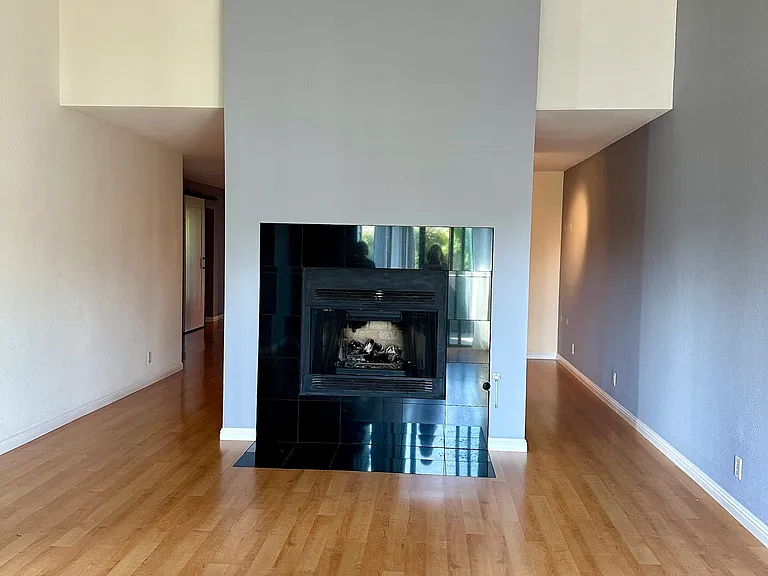 Decorative fireplace