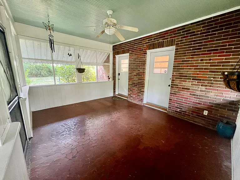 719 Baldwin Dr — Photo 16