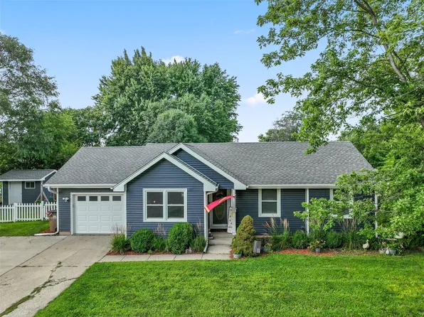 108 10th St SE, Bondurant, IA 50035