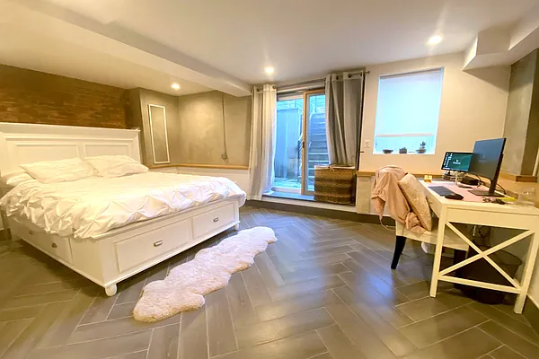 Rented by Douglas Elliman | media 28