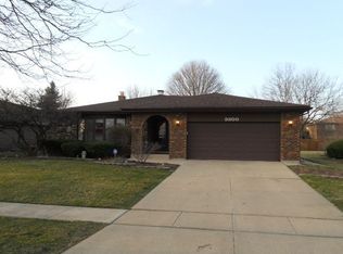 3300 Ailsworth Ct, Darien, IL
