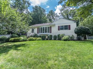 4 Cedar Ter, Randolph, NJ 07869
