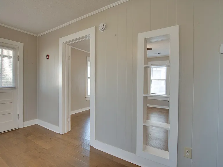 1500 McKinley Ave NE #A — Photo 9