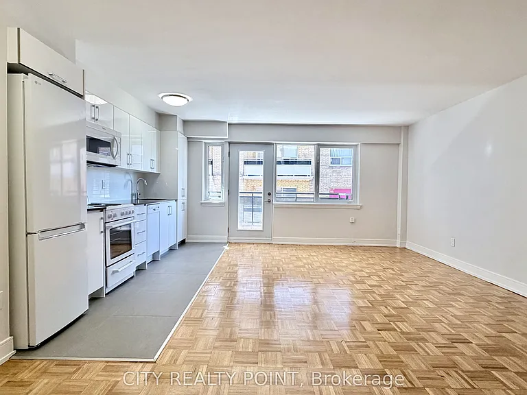95 Lawton Blvd #407 — Photo 3