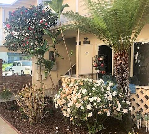 Garden Facing Street view.