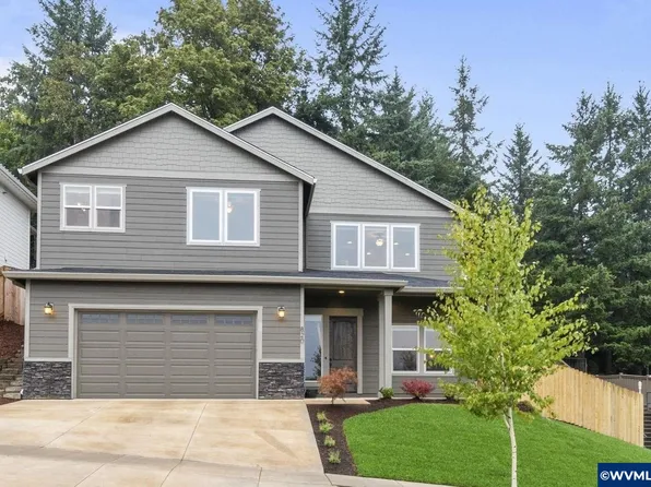 820 Hawk Dr, Silverton, OR 97381