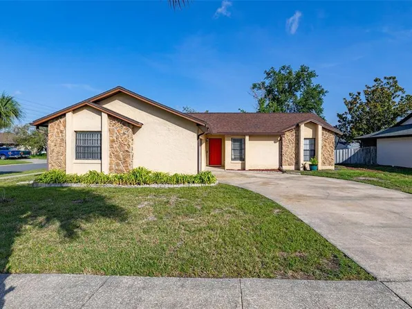 100 Grove Hollow Ct, Sanford, FL 32773