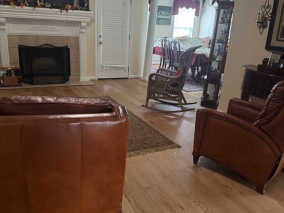 5th image of 103 Shadow Lake Dr