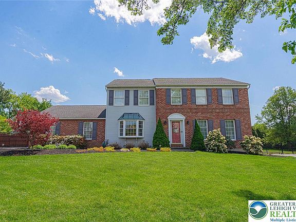 3rd image of 3930 Danberry Dr