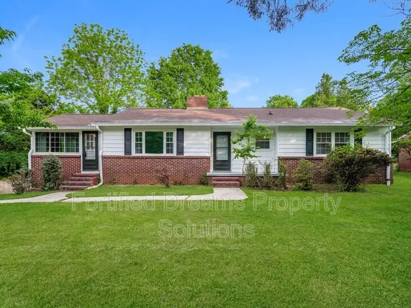 2924 S Stratford Rd, Winston Salem, NC 27103