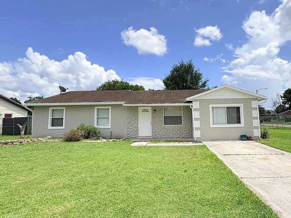 4428 Carousel Rd
