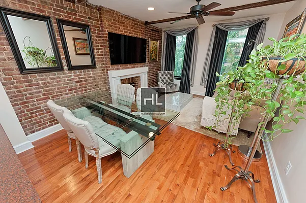 Rented by Highline Residential | media 27