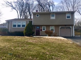 7 Irion Dr, New City, NY 10956