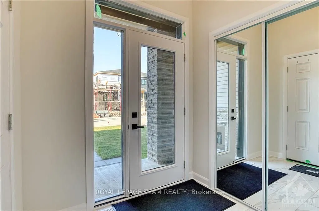 3 bed, $2,600 — Photo 2