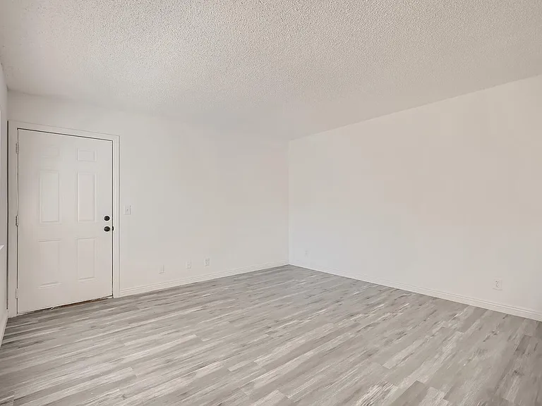 4364 Tara Ave #D — Photo 4