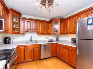 100 Marina Dr APT 604, Quincy, MA 02171