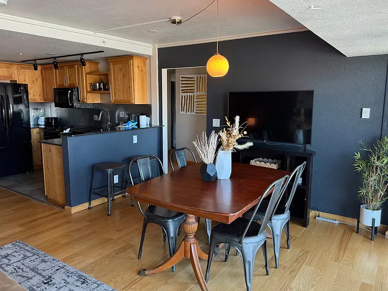 417 E Kiowa St #906 — Photo 5