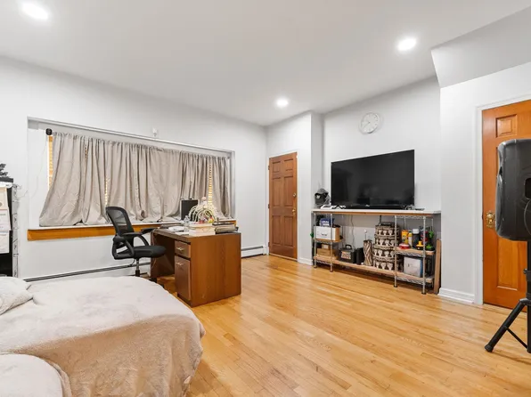 50 Cottage Street image 5 of 18