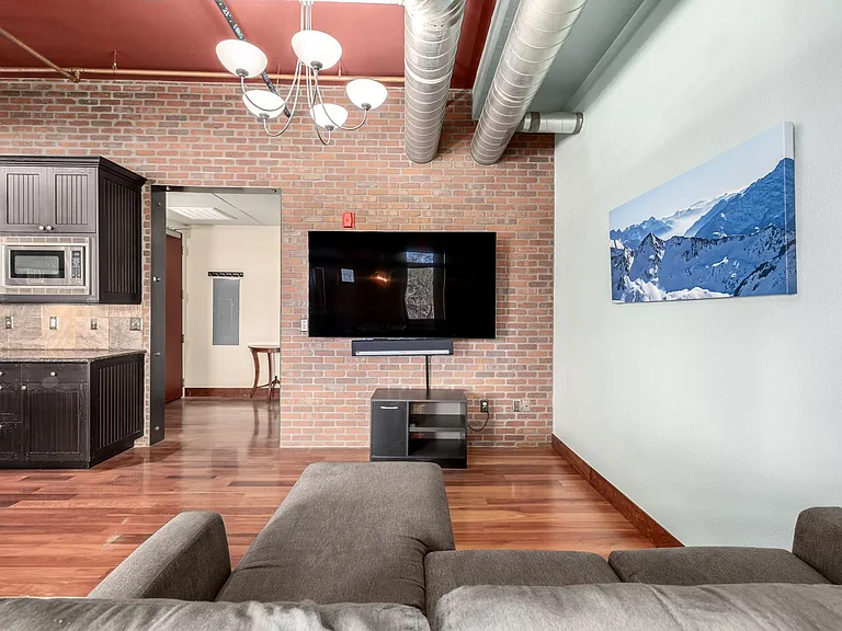 210 W Magnolia St #360 — Photo 6
