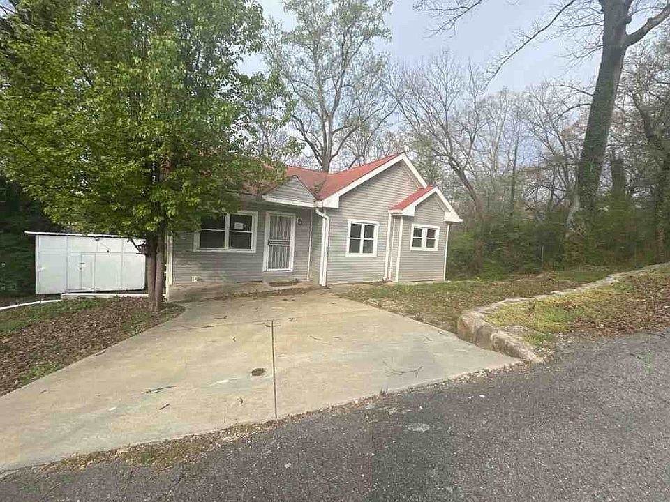 1st image of 127 P Poole Ave