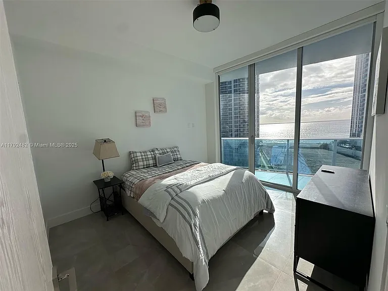 17550 Collins Ave #902 — Photo 18