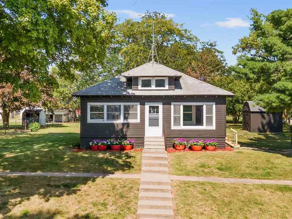 406 Washington St, Ainsworth, IA 52201