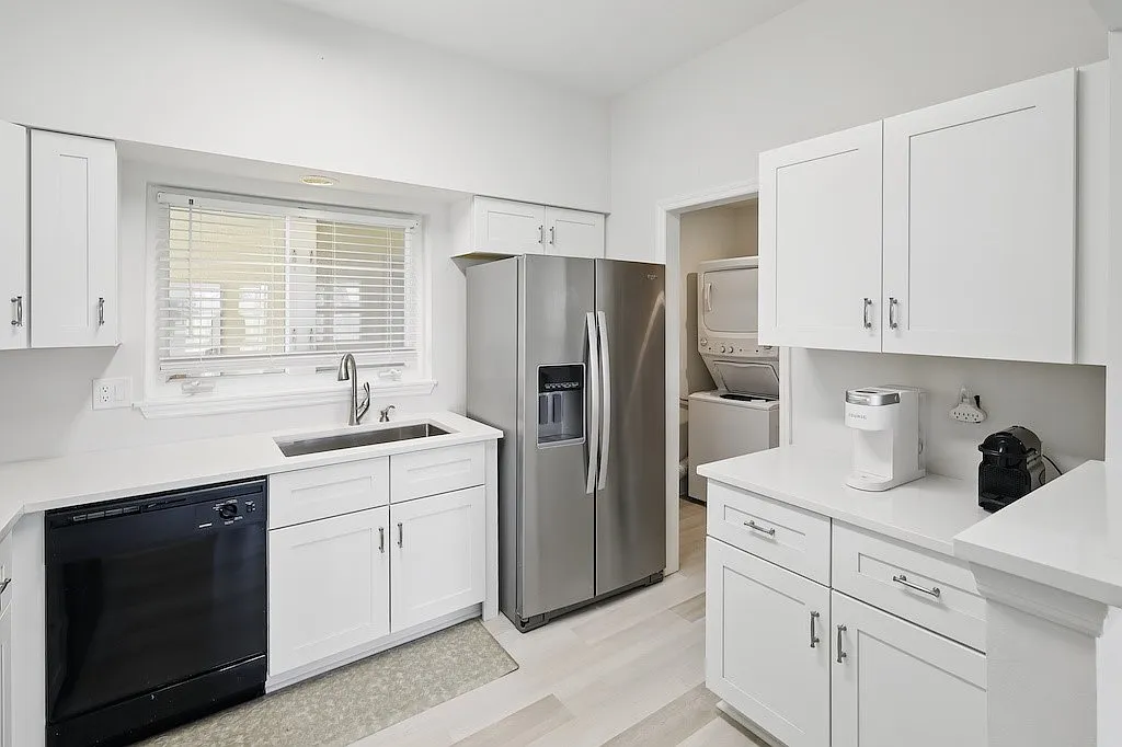 2 bed, 1368 sqft, $3,000 — Photo 4