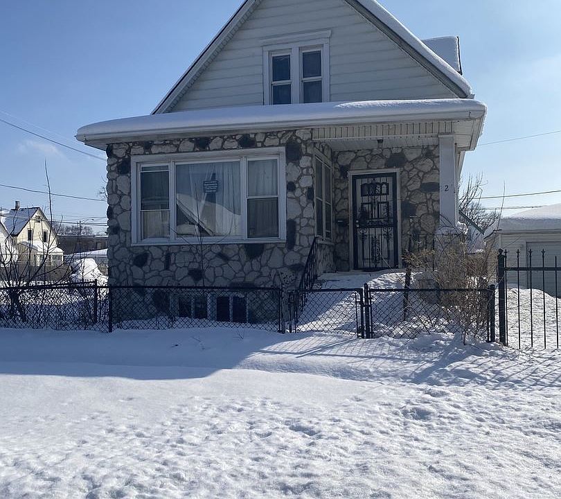 1st image of 221 W 106th Pl