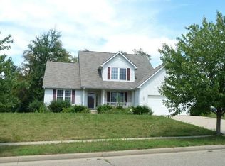 825 E Reno Dr, Louisville, OH 44641
