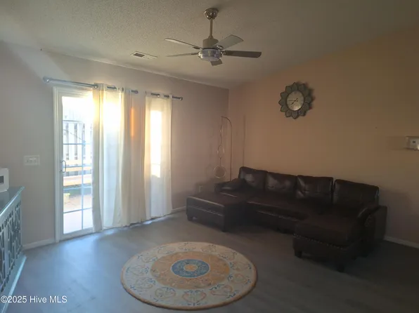 1398 Westpointe Drive, Greenville, NC 27834