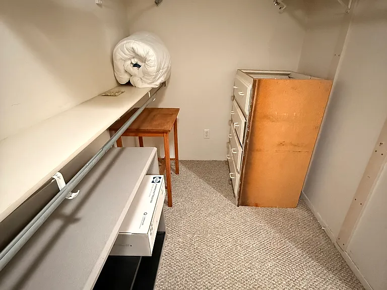 28 Oakbrook Dr #1 — Photo 5