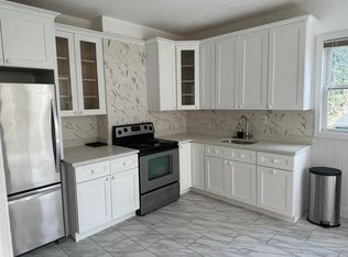 370A Centre St #APT 3, Jamaica Plain, MA 02130