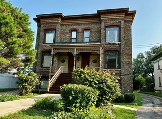 427-29 Fulton St #B, Elgin, IL 60120