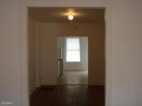 1673 CLIFTVIEW LIV.DIN1