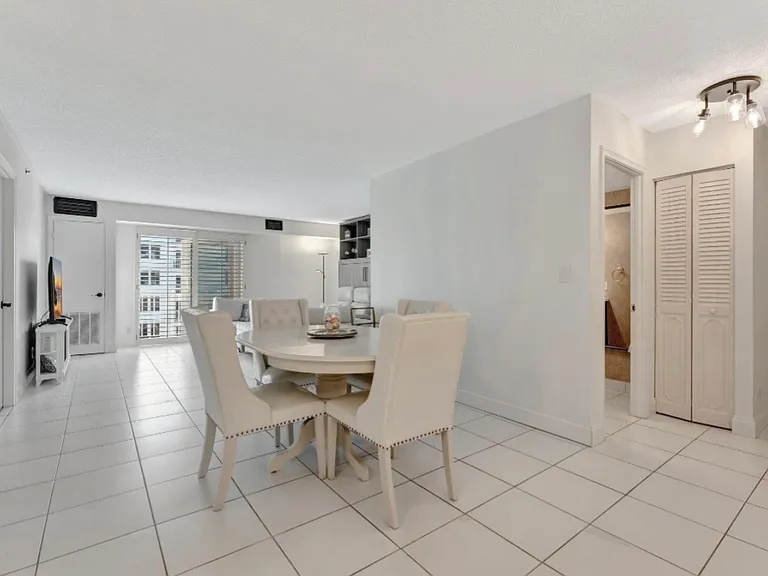 3215 S Ocean Blvd #703 — Photo 13