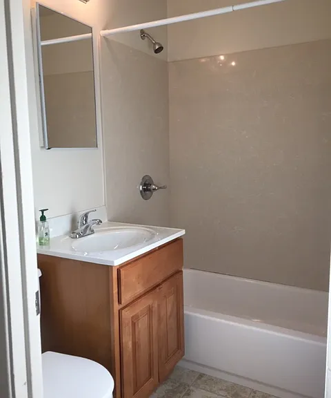 647 E 17th St #234 — Photo 4