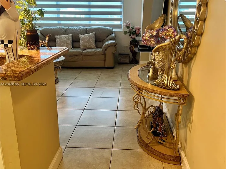 7135 Collins Ave #1523 — Photo 10