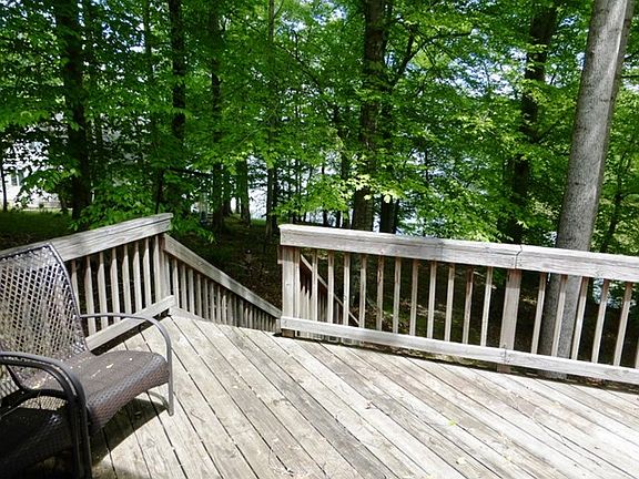 3rd image of 244 N Macon Dr