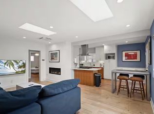 124 Thornton Pl, Venice, CA 90291