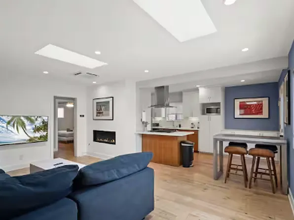 124 Thornton Pl, Venice, CA 90291