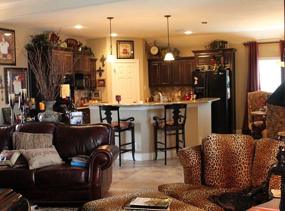 4th image of 5704 San Saba Ave