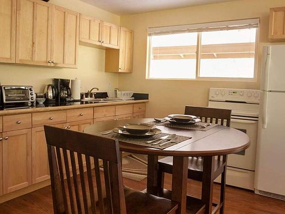 Fully equipped kitchen with all appliances.