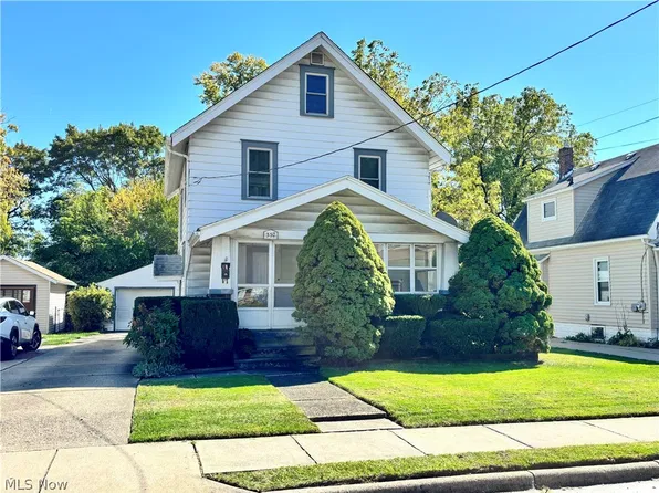 330 Ashland Ave, Cuyahoga Falls, OH 44221