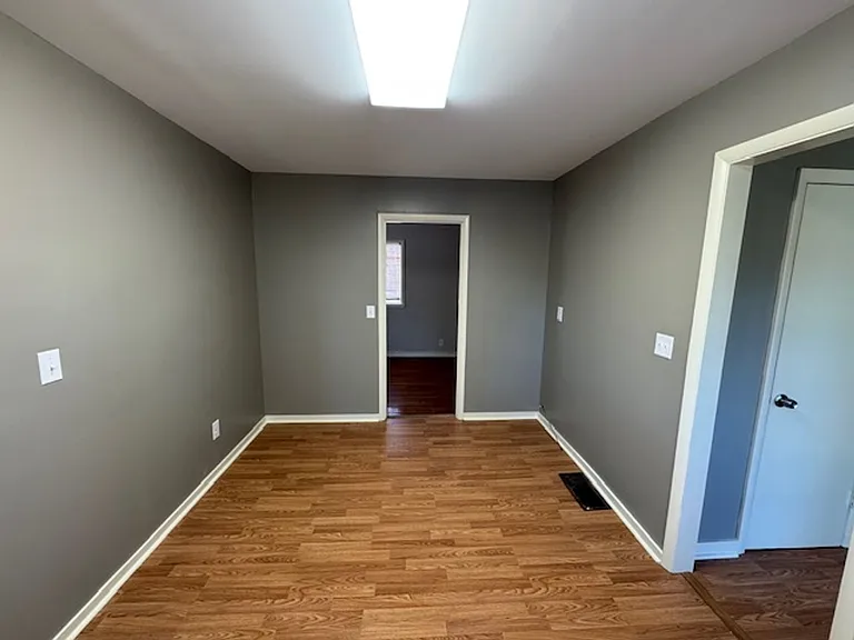 630 Lisa Ln — Photo 8